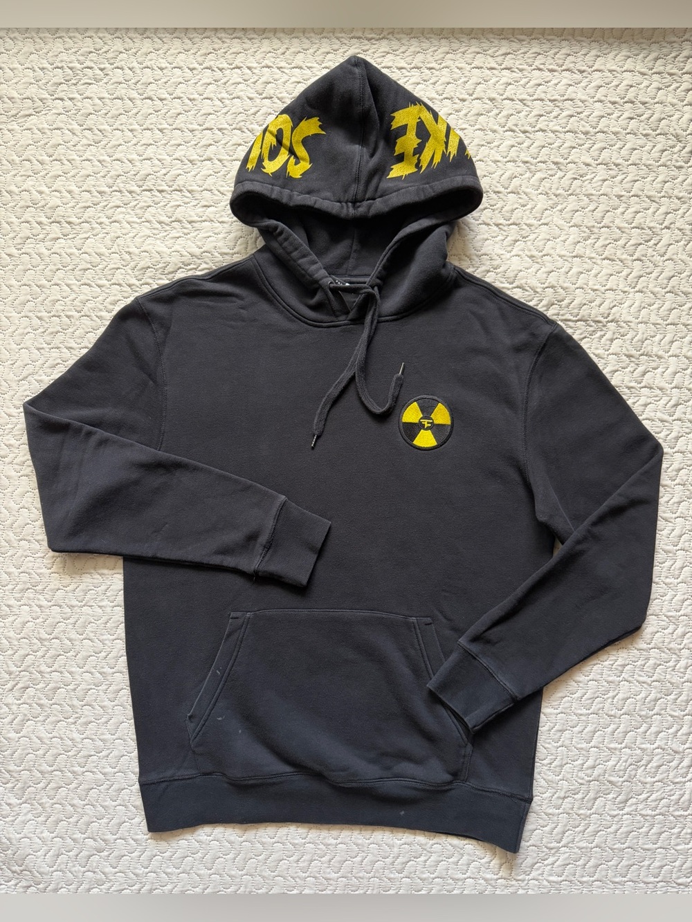FaZe Clan Nuke Squad Volume 2 Men’s Large Black Yellow Pullover Hoodie